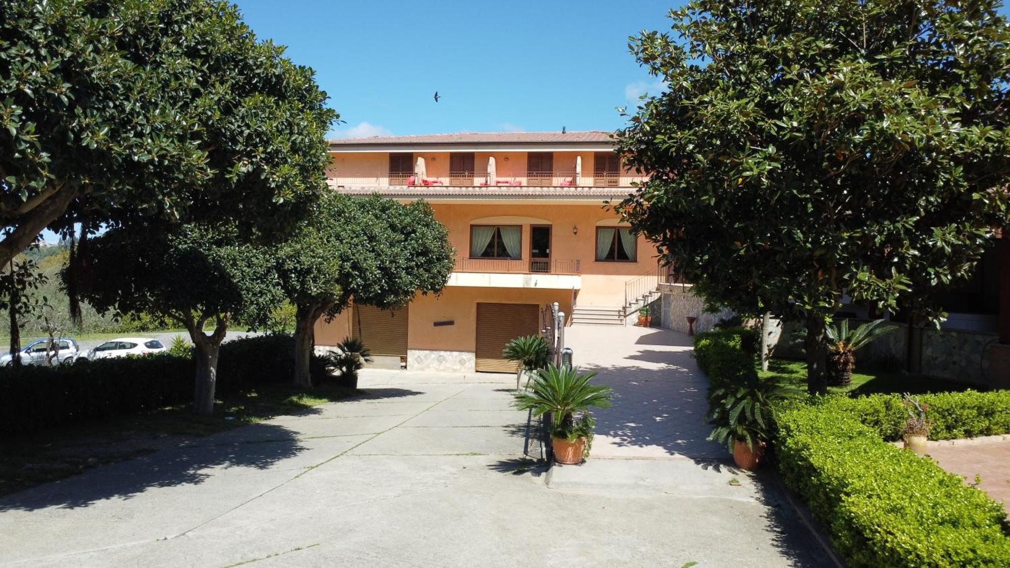 La Nuova Locanda Orsomarso Exterior photo
